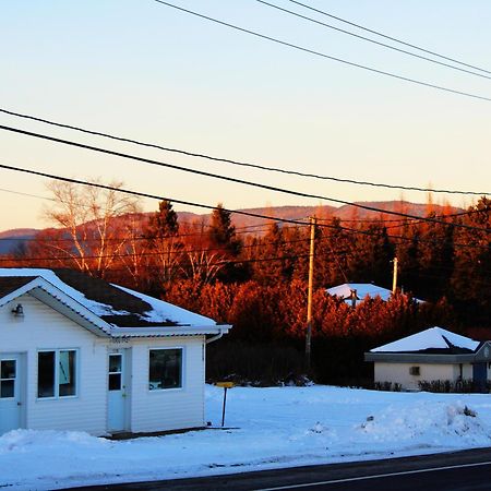 Motel Leblanc Carleton-sur-Mer Екстер'єр фото